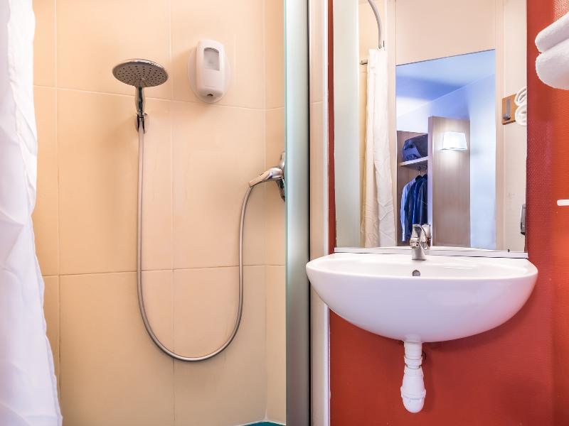 B&B Hotel Frejus רוקברון-סור-ארז'נס מראה חיצוני תמונה