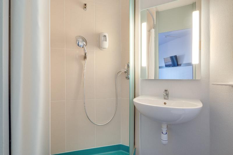 B&B Hotel Frejus רוקברון-סור-ארז'נס מראה חיצוני תמונה